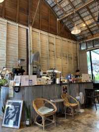 Hood Hatyai, Vintage Vibes in a Hidden Lane