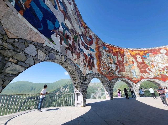👸Russia-Georgia Friendship Monument 