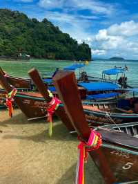 Paradise Found! 🏝️ Our Unforgettable Phi Phi Island Cruise!