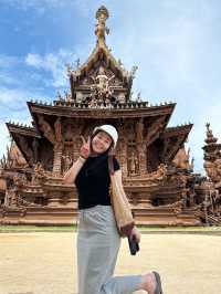 A temple that built without any metal or piles 🛕