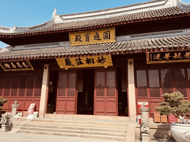 A Serene Escape into Devotion and History