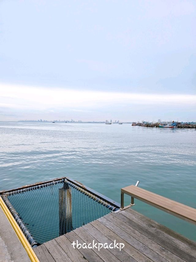บ้านต๊ะ Baan Tah on the Sea บางเสร่ ฟีลดี น่าพัก😍