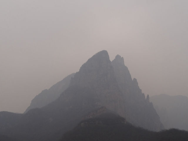 The Silent Narrative of the Taihang Sky Spine: How to Hear the Echoes of High Tang in the Mist