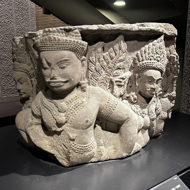 Divine Stone: A Solo Journey Through the Khmer Sculpture Gallery 🏛️