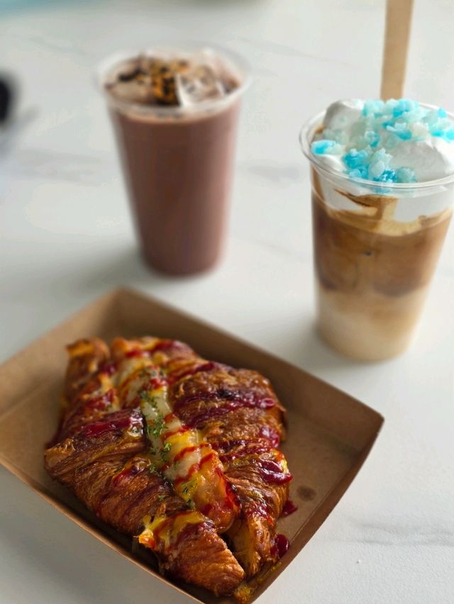 바다 옆 빵 향기