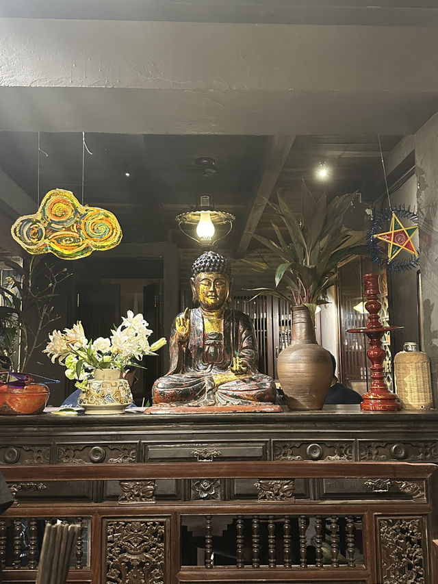 Tầm Vị: Where Hanoi’s Heartbeat Meets Home-Style Elegance 🍽️🌿