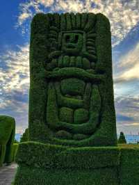 🌿 Tulcán Cemetery Gardens – Where Art and Nature Rest in Harmony