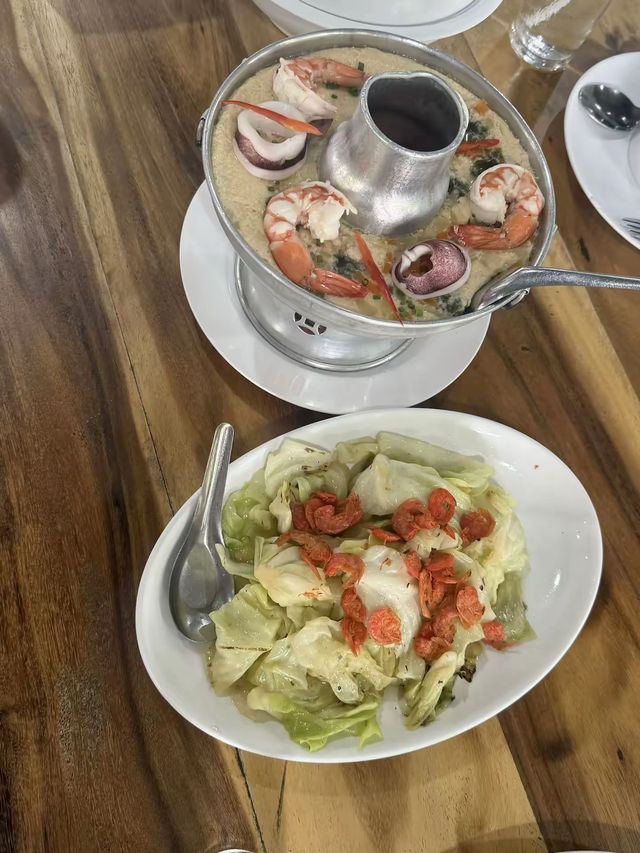 ครัวห้วยทราย ร้านอาหารย่านเพชรบุรี 🥰🧸