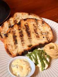 A MUST VISIT CAFÉ IN BALI.