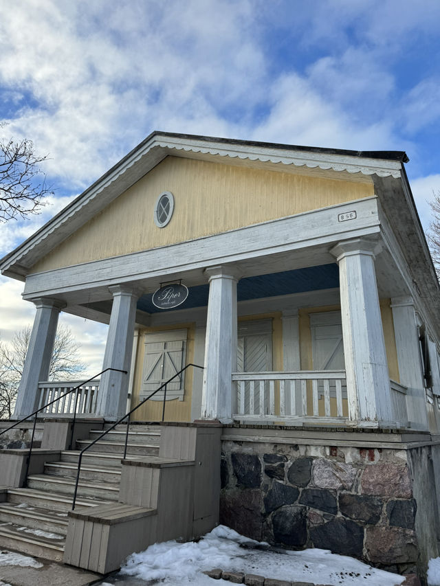 SUOMENLINNA: HELSINKI’S ICONIC ISLAND FORTRESS 🏰🌊🇫🇮