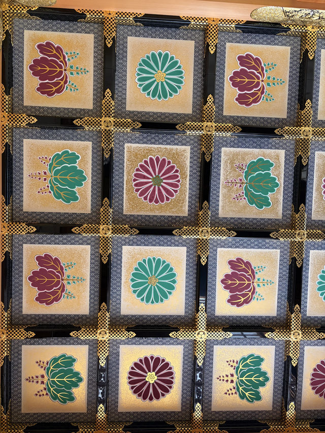 冬日暖陽照亮金鯱:名古屋城聖誕一日遊的奇蹟與浪漫 冬日暖陽照亮金鯱:名古屋城聖誕一日遊的奇蹟與浪漫