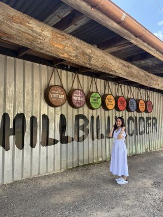 🐣 The Most Famous Aussie Easter Getaway: Bilpin, Blossoms & BBQ Feasts 🍎🔥