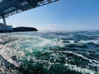 日本三大急流之一：德島鳴門漩渦🌀