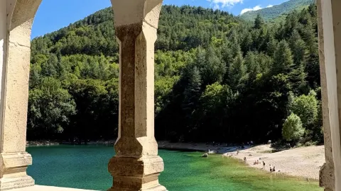 Lago di San Domenico, Italy 🇮🇹 — A Turquoise Lake Hidden i — traveler post in Abruzzo