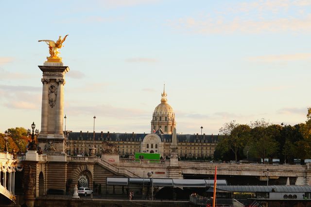 🎨🖼️ The Art Walk In Paris