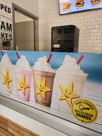 해외여행 중 든든하게 한 끼 먹을 수 있는 햄버거맛집 Carl’s Jr