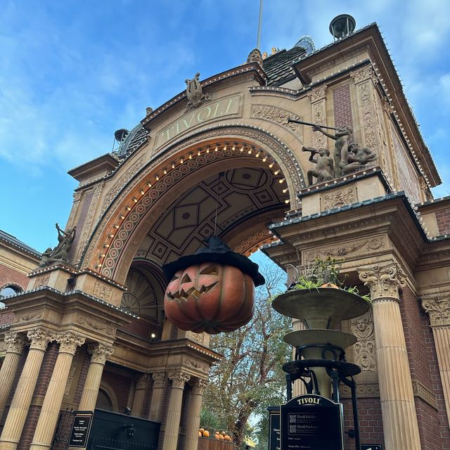 哥本哈根趣伏里公園（Tivoli Gardens）