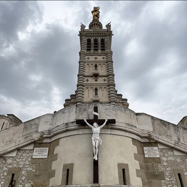 <法國 Marseille 🇫🇷> 高聳入雲的聖母院 🙏🏿