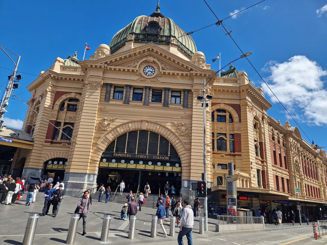Street art and city heart — Melbourne vibes all day