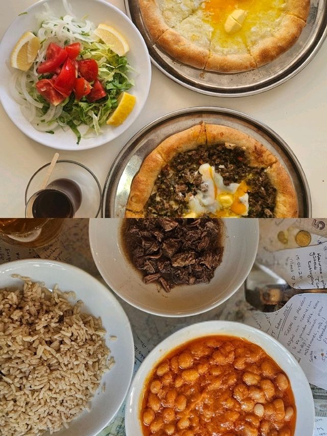 🍽️ Istanbul Food Guide: Traditional Eats, Street Treats & Hidden Gems