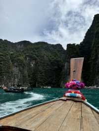 Phi-Phi lagoon or paradise?🩵
