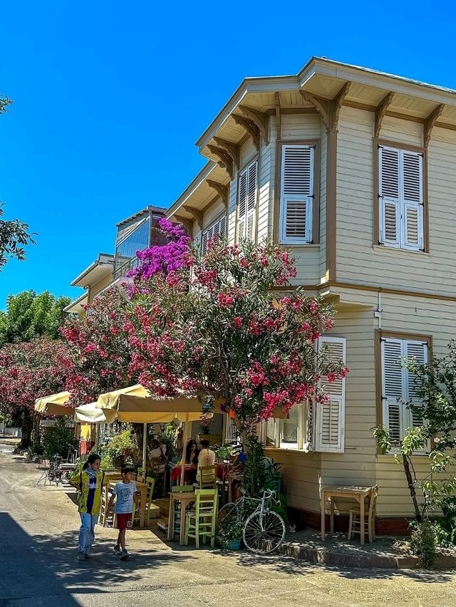 Heybeliada & Büyükada: Tranquil Escapes of the Princes’ Islands