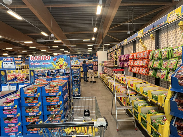  “Kids and grown-ups love it so – the happy world of Haribo!” 🇩🇪✨ 