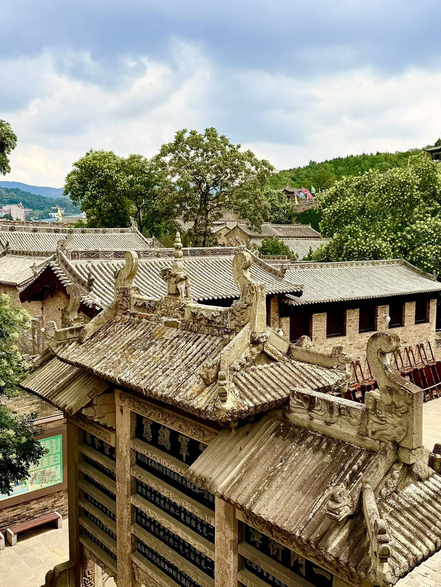 🏯 Unleash Your Inner Explorer: A China Where Few Foreign Feet Tread