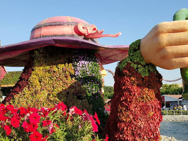 Where Dreams Bloom: Dubai Miracle Garden 🇦🇪