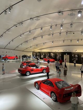 🇮🇹 Ferrari: Behind the Scenes of an Automotive Legend
