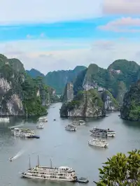 Halong Bay, Vietnam🏞️Unique karst landscape