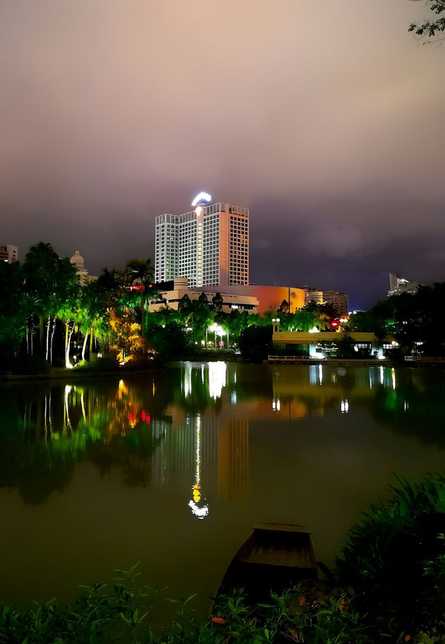 溫泉公園，市中心溫泉源脈