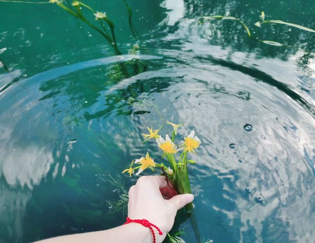 在廣西都安水澄江花九頓天窗