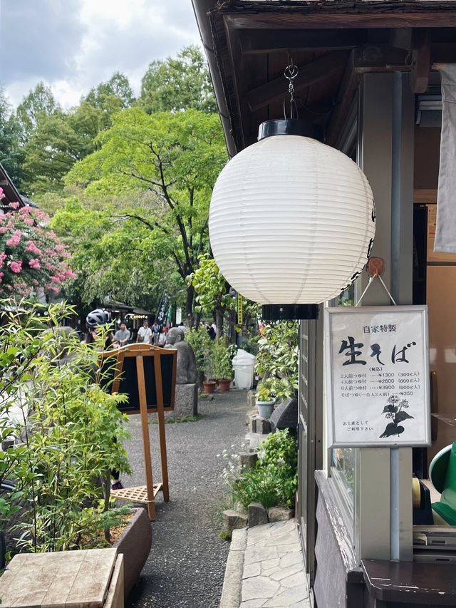 來東京不要再去淺草寺人擠人了，森大寺快衝