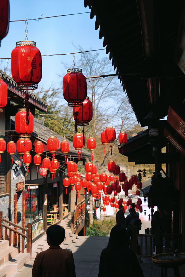 成都春天撒歡好去處，距離成都一小時周邊遊