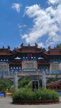人間淨土-天水曼殊寺