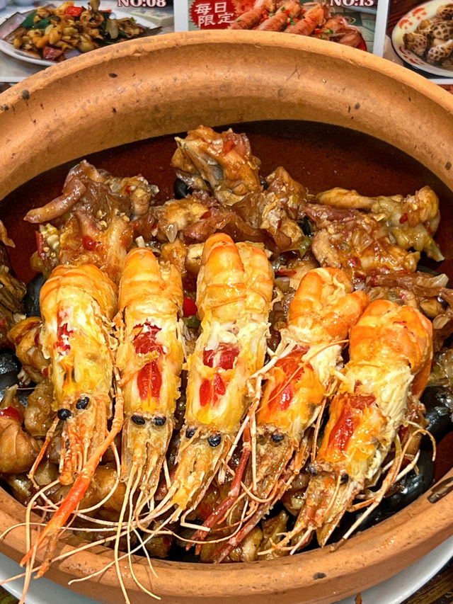 CBD上班一族的海鮮粥店就在猎人坊。