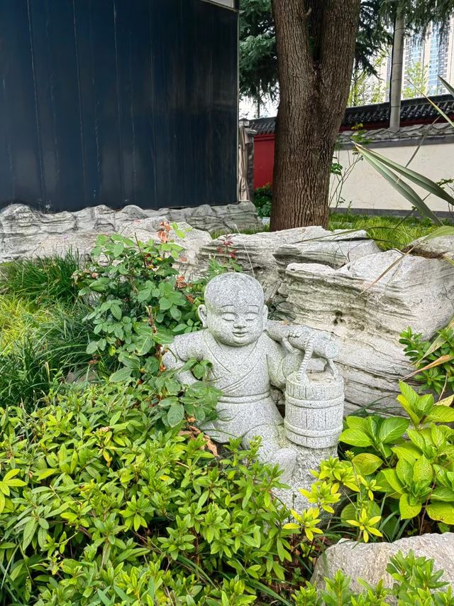 貴陽·西普陀寺 西普陀原名白雲寺， 始建於康熙六年（公元1667年），迄今三百餘年歷史。史載，臨濟。