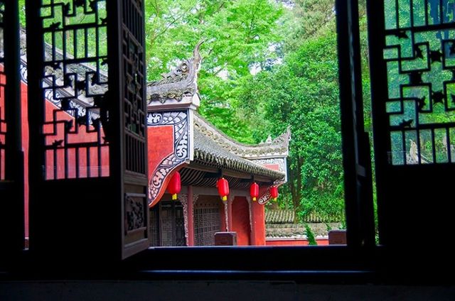 飛雲崖。