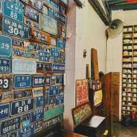 在黃桷坪｜為了這個書屋，你可以專門去一趟重慶。老闆若不在，請自助。