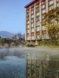 峨眉山最美湖景溫泉，還能眺望峨眉山金頂。