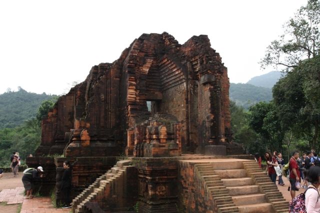 美山遺址。