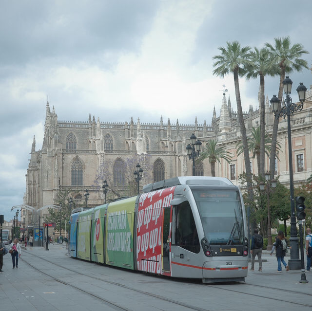 Sevilla: A Passionate Dance of History and Culture 💃✨