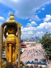 🪨 Scaling the Colors of Batu Caves 