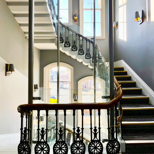 Raise a Glass to History at Grimsby’s Yarborough Hotel 🍻 