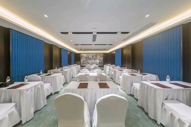 適合舉辦婚禮嘅酒店會議室