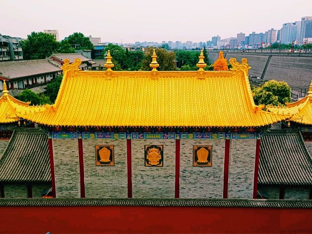 Off the Tourist Trail: A Backpacker's Pilgrimage to Guangren