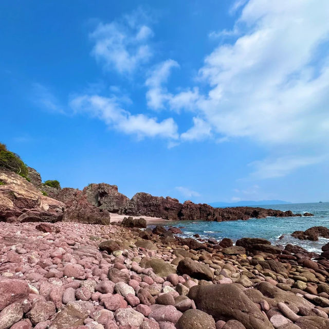 🏝️【香港原來係隱藏版海島天堂！玻璃海、火山岩一次玩夠】 