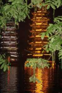 桂林日月雙塔｜闖入絕美夜景畫卷，真係靚到癲啊！