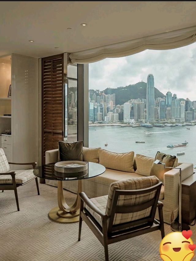 Hong Kong 🇭🇰Rosewood HotelExecutive SuiteThe room is really big!😍